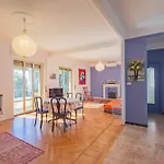 Daire Tennis Flat With Sea View By Wonderful Italy Sanremo
